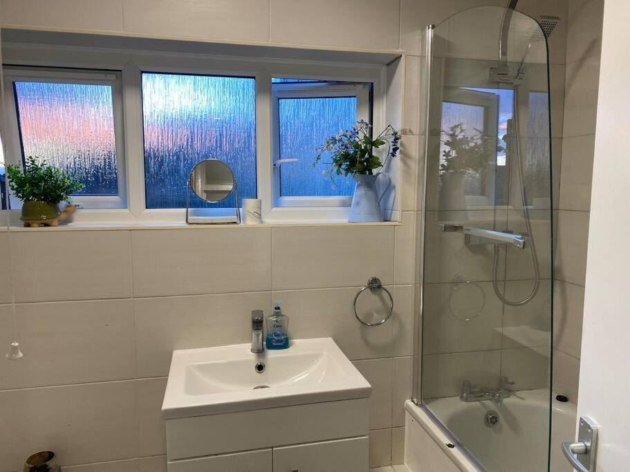 Brighton New Apartment Free Parking Sleeps 6 외부 사진